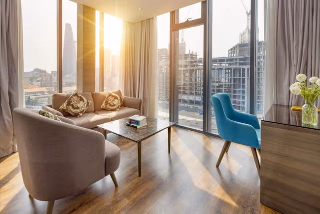 Noble Suite
