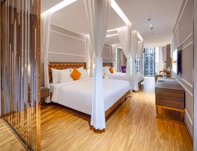 Noble Suite