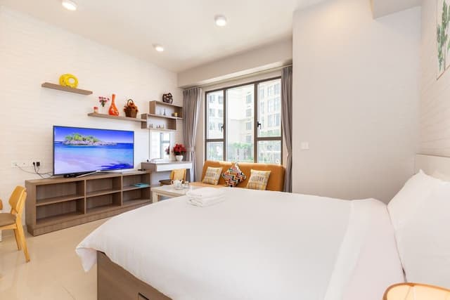 Deluxe Apartment, Pool View