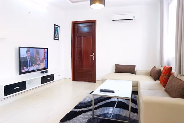 Superior One-Bedroom Apartment