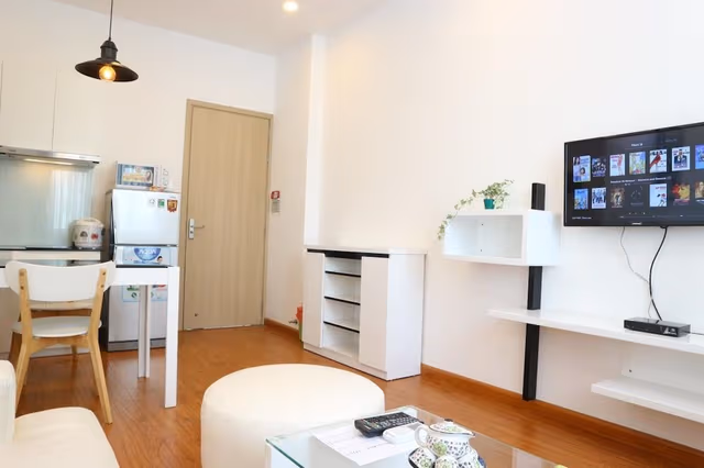 Studio Apartment
