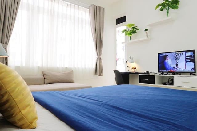 One-Bedroom Apartment with Big Balcony