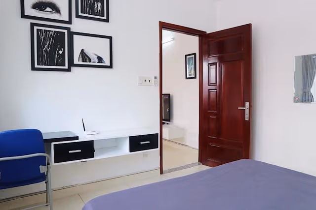Superior One-Bedroom Apartment