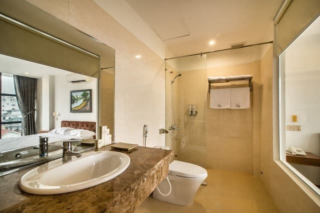 Deluxe Room, 1 Queen Bed, City View
