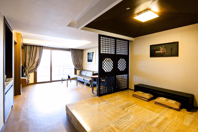 Hotel Standard Deluxe Suite with Double Bed and without Kitchen
