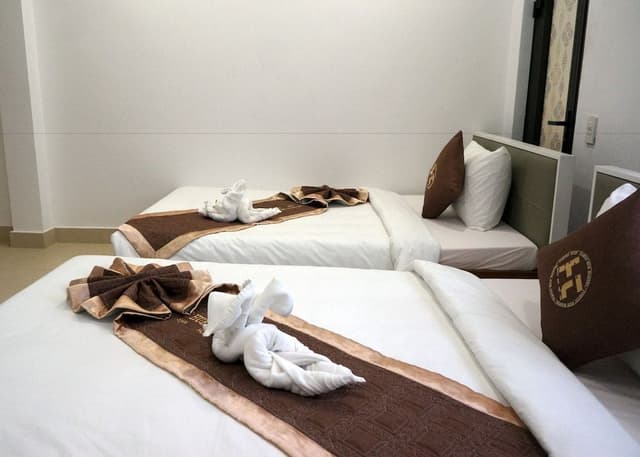 Basic Twin Room, City View