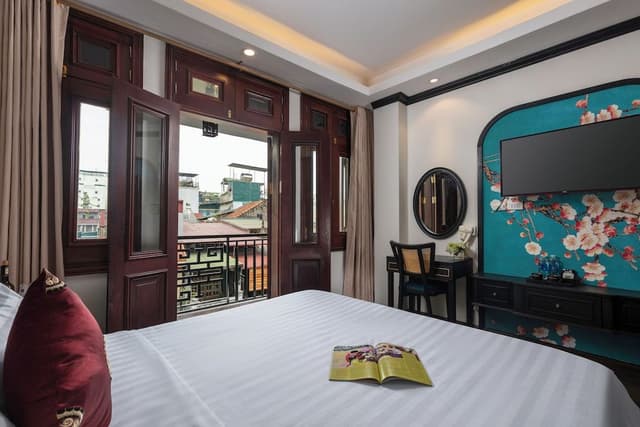 Deluxe Double Room, 1 King Bed, Balcony