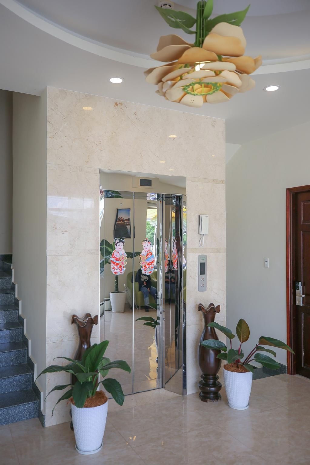 โรงแรมโรส แวลเลย์ (Rose Valley Hotel)4