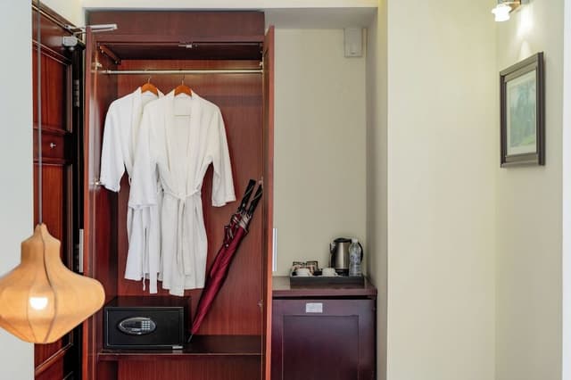 Deluxe Double Room, River View
