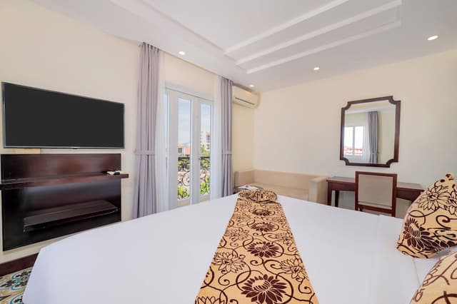 Deluxe Double Room, River View