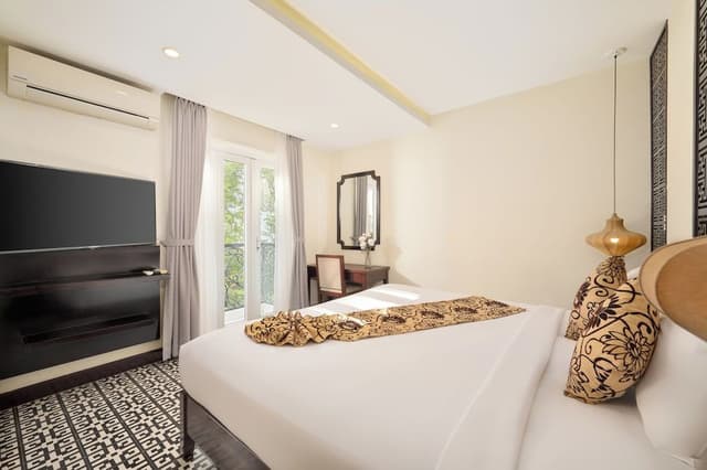 Deluxe Double Room, City View