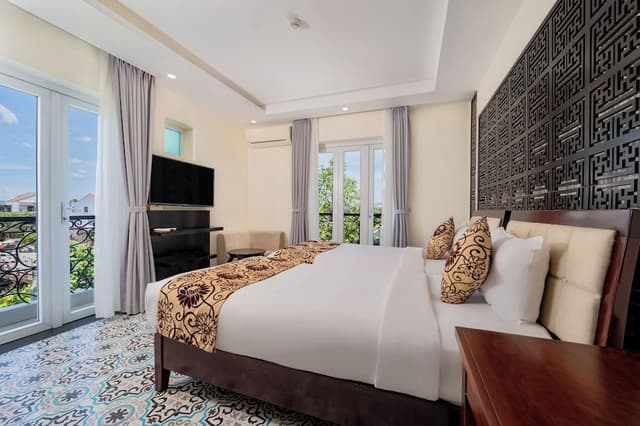 Deluxe Double Room, River View