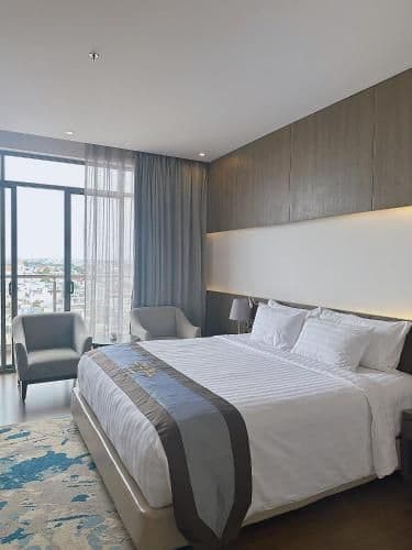 Premier King Room
