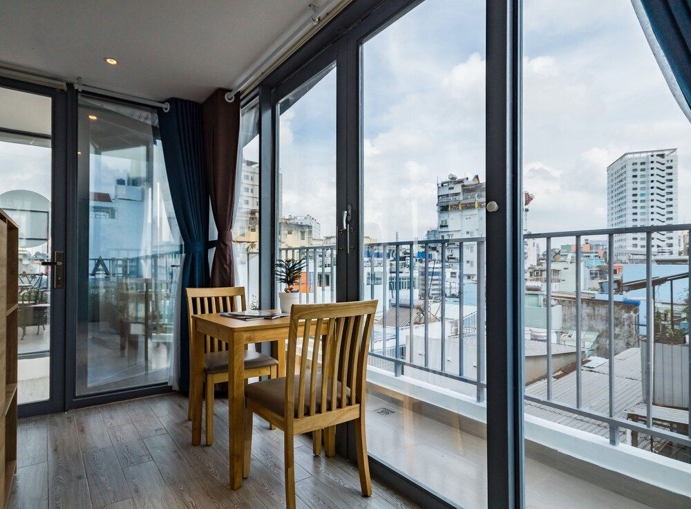 HAPPYHOMES 102 Luxury Bui Vien Apartment0