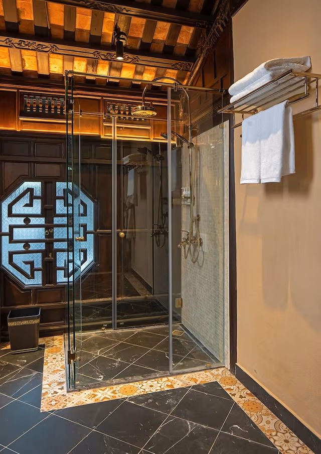 Family Suite (Truong Tien House)