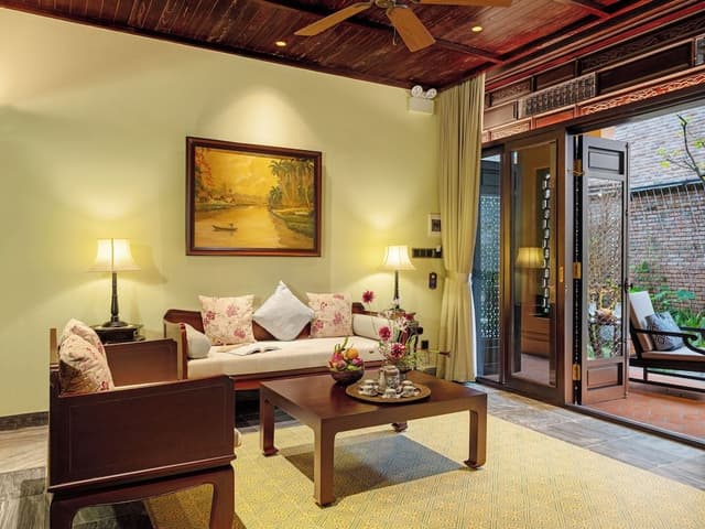 Deluxe Junior Suite (Kim Phung Double)