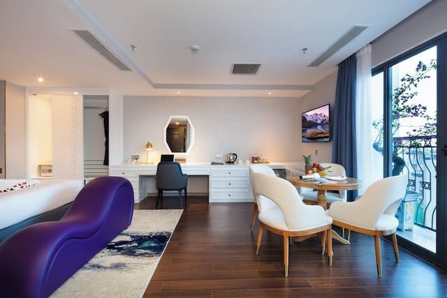 King Suite with Ocean View