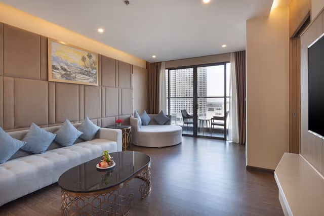 Executive Suite, Balcony