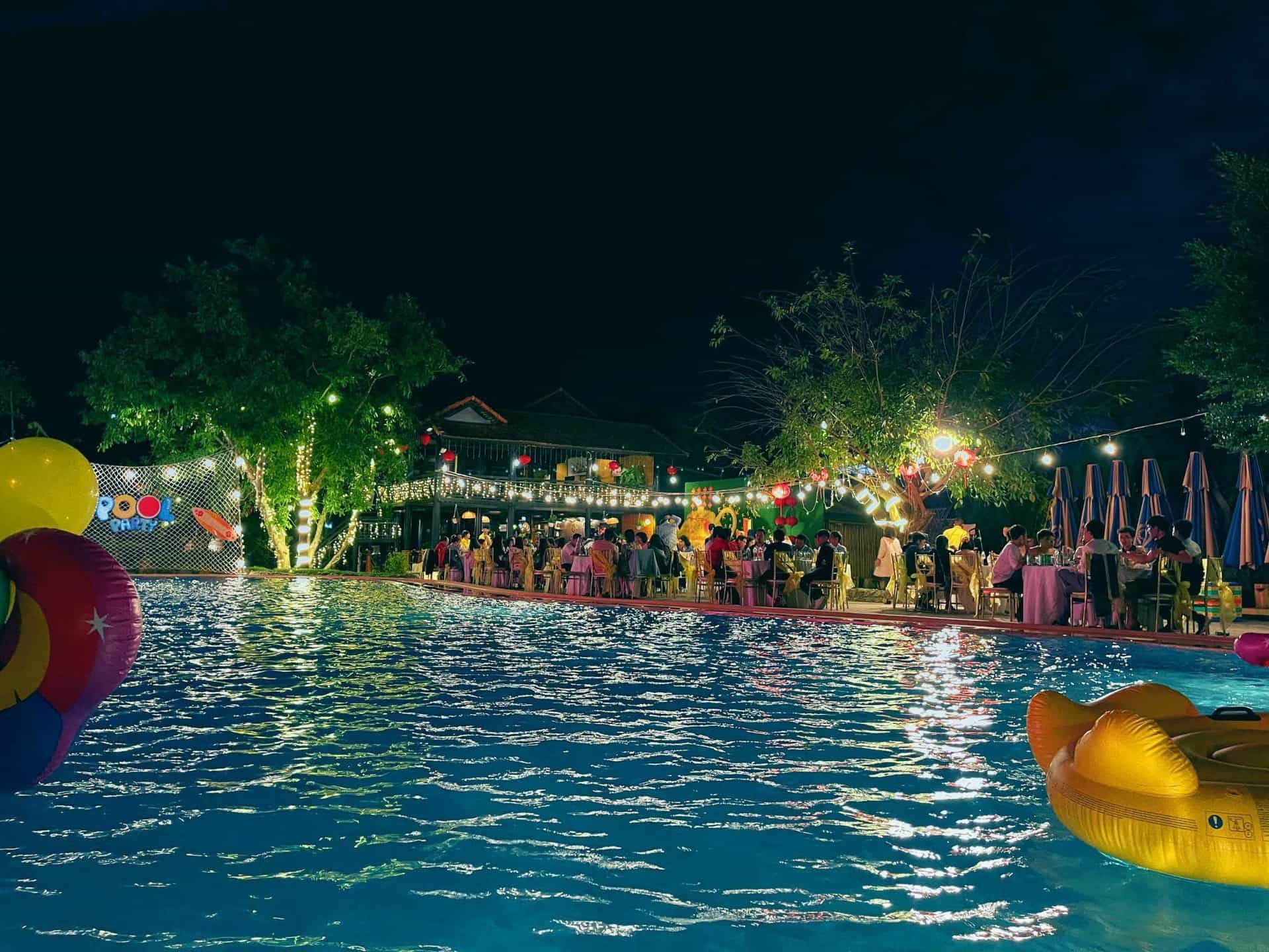 ที รีสอร์ต ที รีสอร์ต