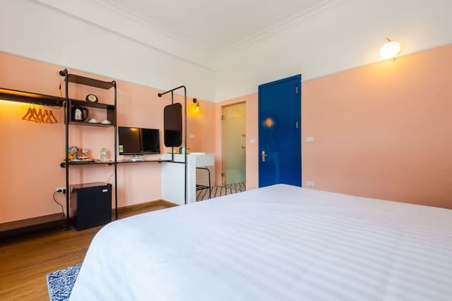 Superior Double Room, City View