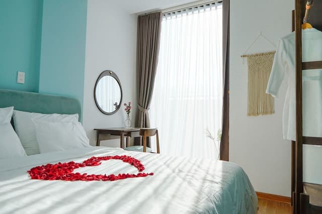 Deluxe Apartment, 2 Bedrooms, Pool Access, City View