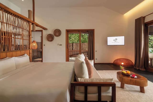 Ocean Pool Villa - Afternoon Tea & Airport transfer
