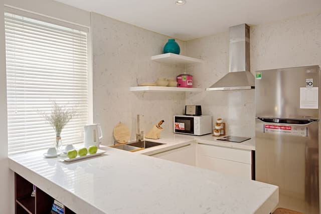Premier Apartment, 1 King Bed, Refrigerator & Microwave