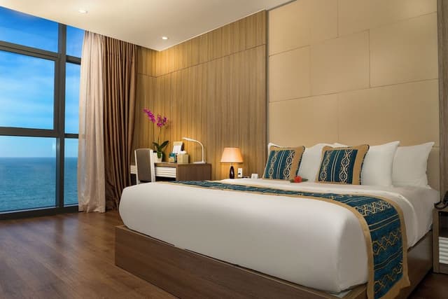 Suite, Ocean View