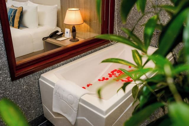 Suite, Ocean View