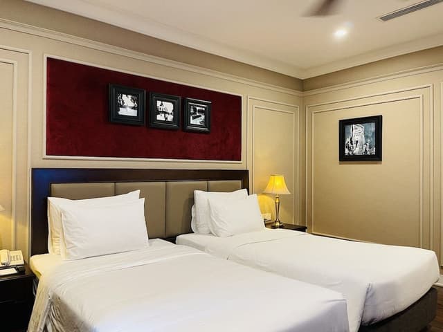 Deluxe Twin Room, City View