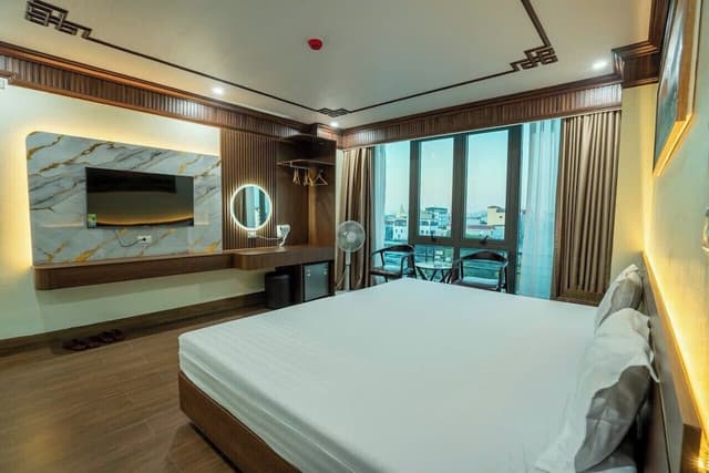 Deluxe Room, City View