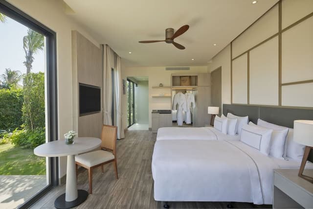 The Level 2-Bedroom Lakefront Pool Villa