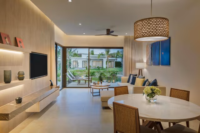 The Level 2-Bedroom Lakefront Pool Villa