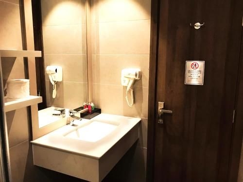 กิมอวญ ออร์คิด โฮเต็ล (Kim Oanh Orchids Hotel)2