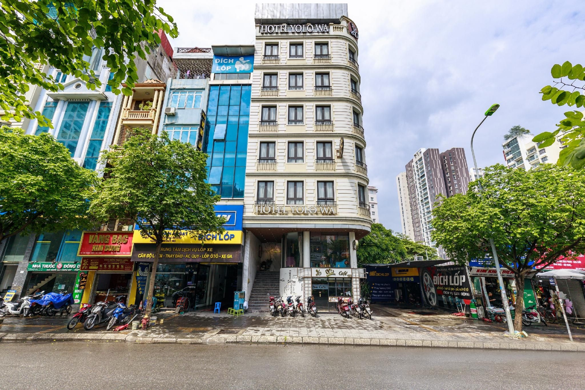 โรงแรมโยโลวา (Yolo Wa Hotel)0