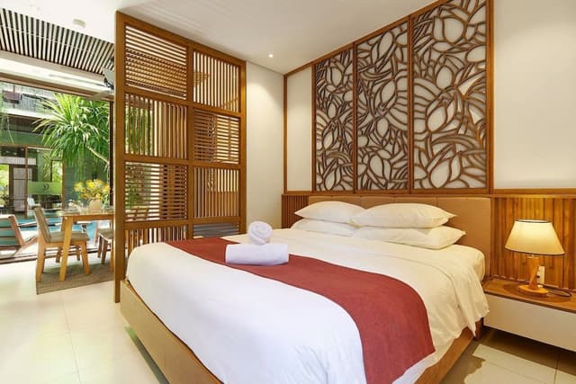 Deluxe Double Room, Pool View