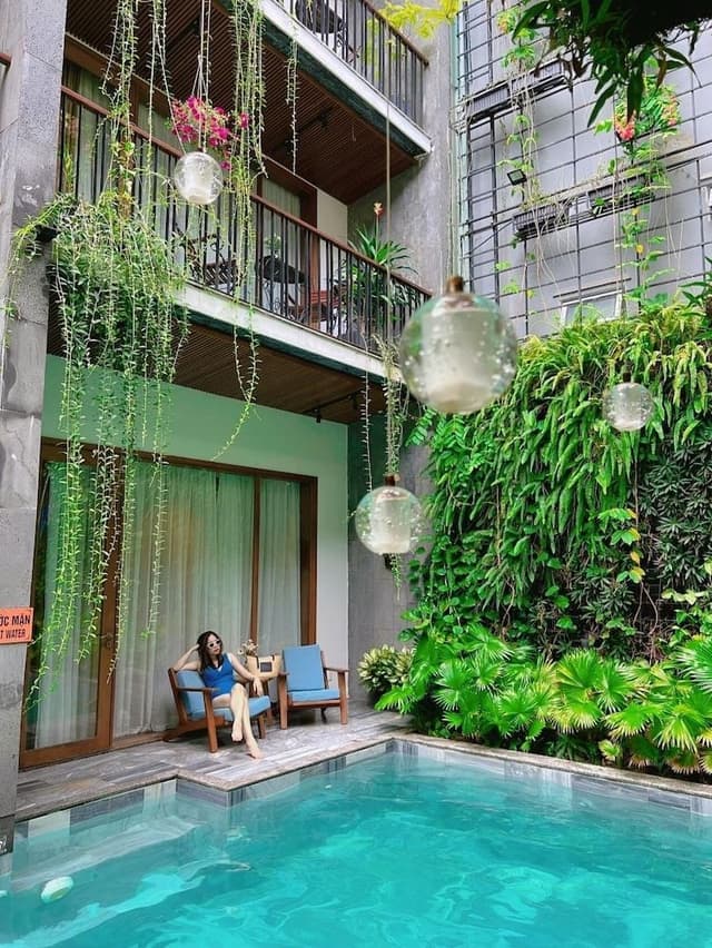 Deluxe Double Room, Pool View