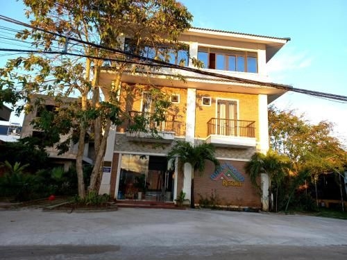 ฮุงเวือง รีสอร์ต (Hung Vuong Resort)1