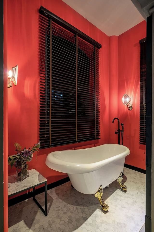 Deluxe Double Room, Bathtub, City View
