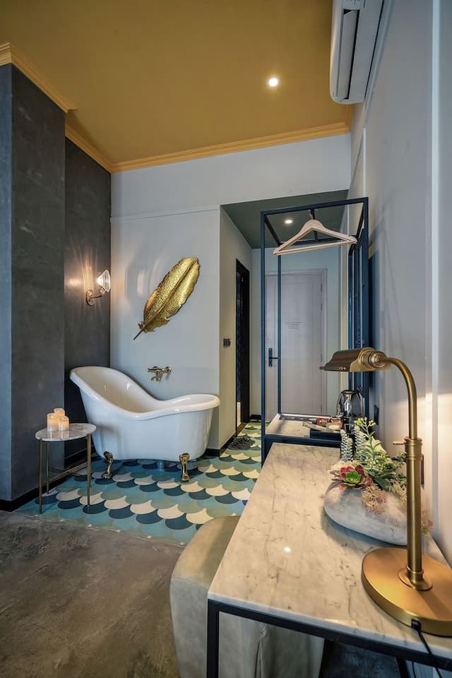 Deluxe Double Room, Bathtub, City View