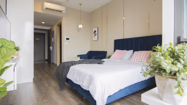 Standard Studio, 1 Queen Bed, City View