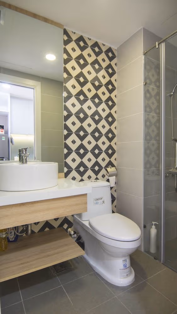 Standard Studio, 1 Queen Bed, City View