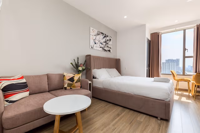 Standard Studio, 1 Queen Bed, City View
