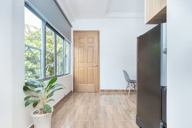 Standard Studio, 1 Queen Bed, Non Smoking, Kitchenette