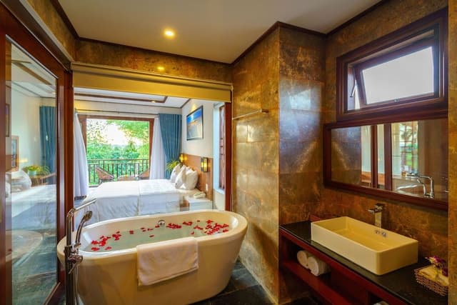 Family Room, 2 Bedrooms, Non Smoking, Pool View