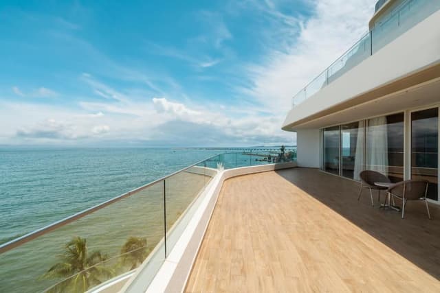 Phu Quoc Suite Two Bedroom – King bed