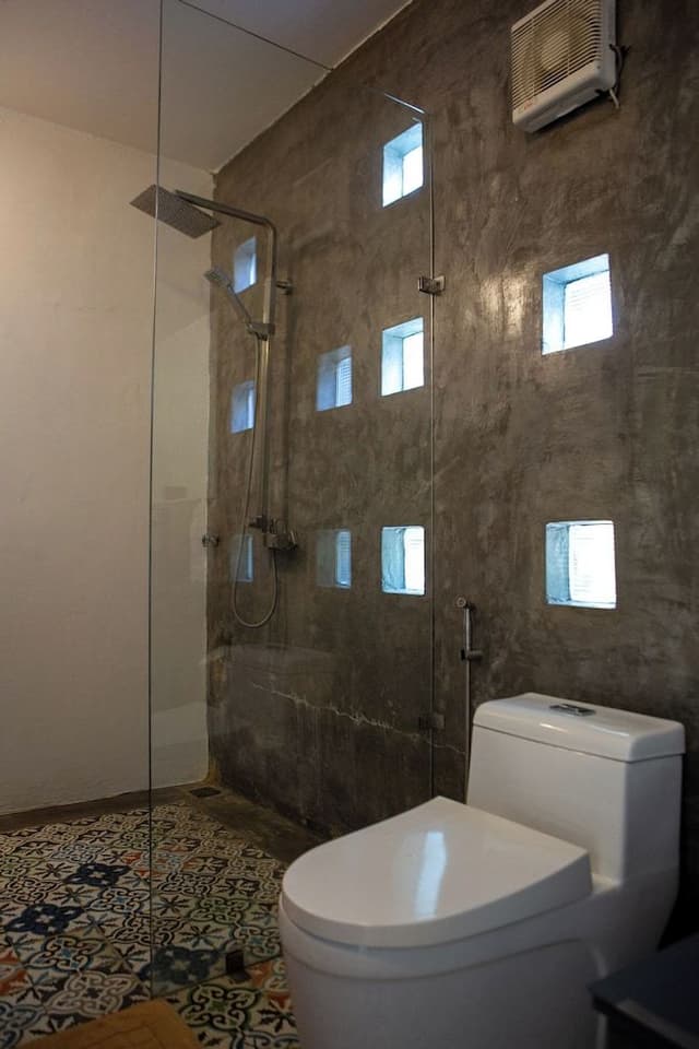 Deluxe Penthouse, 3 Bedrooms, Jetted Tub, River View