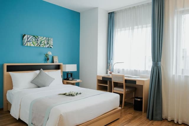 Standard Room, 1 Queen Bed (Residential)
