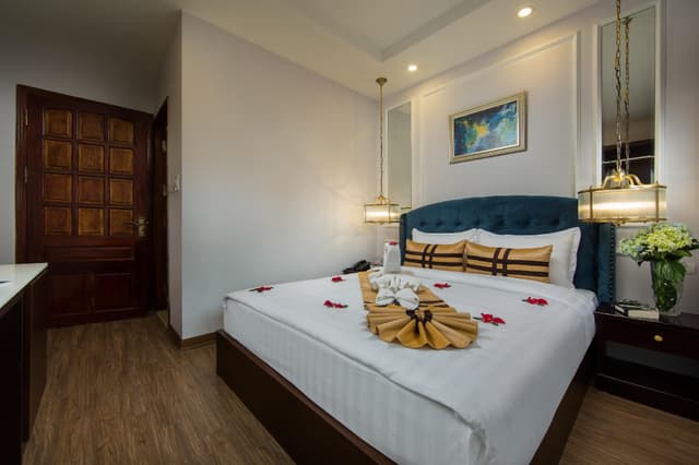 Honeymoon Room