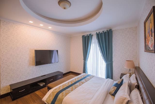 Suite, Connecting Rooms
